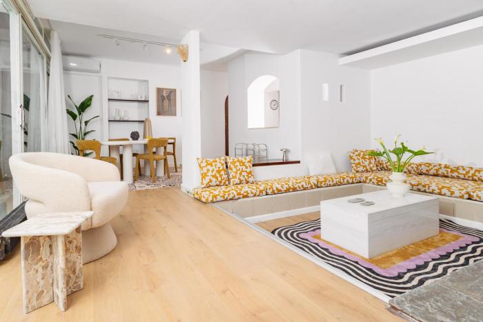 The apartment under Lycabettus