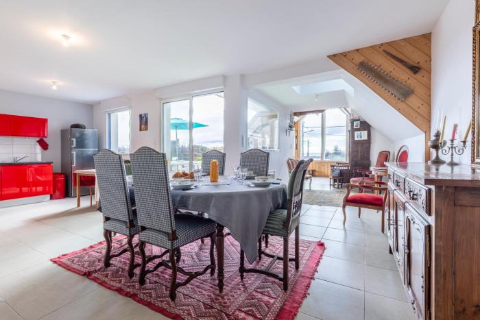 maison Rose lEcume à 50 m de la mer