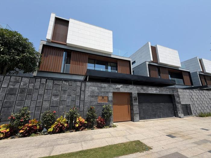 Luxury modern villa river views near city, beach