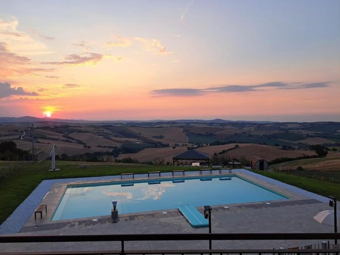 Relax and Pool near the Sea