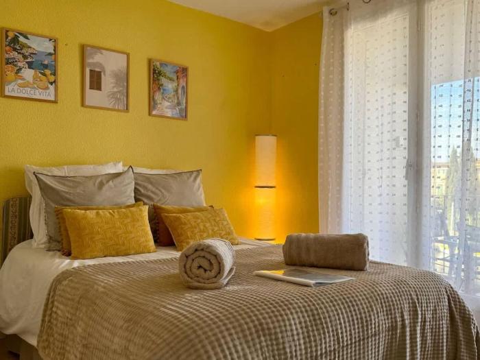 Lemon house location with view