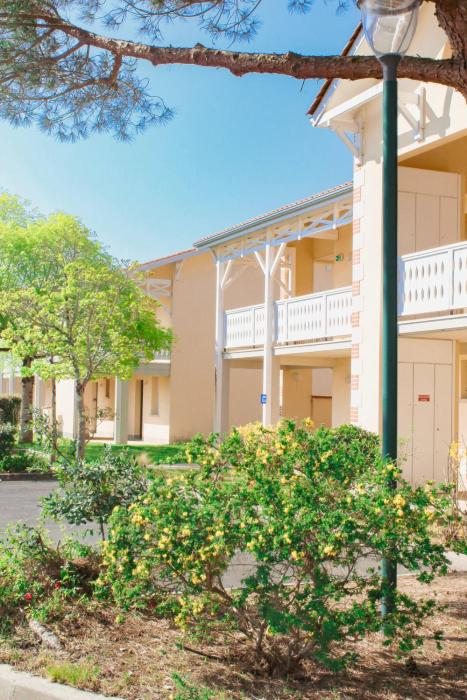 Appartement PMR 2 chambres Résidence 3 étoiles avec piscine et sauna