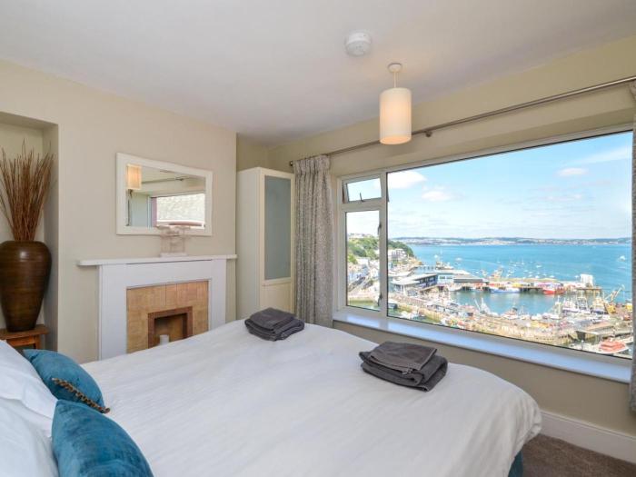 3 Bed in Brixham oc-bx045