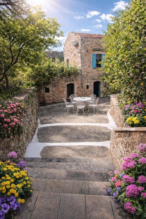 Stone house Gavaloxori village near Chania