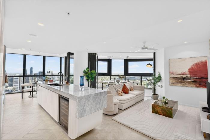 3 Bedroom Luxury Apartment in the Sky