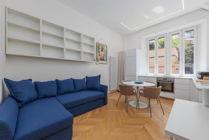 5 min to Metro, 8-15 min to Central Station and Duomo, Air Conditioning