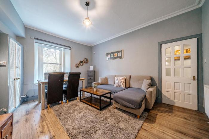 Thistle Nest Flat Sleeps 6 City Centre!