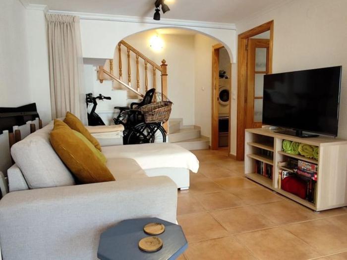 Located in the center of the village of Carvalhal !