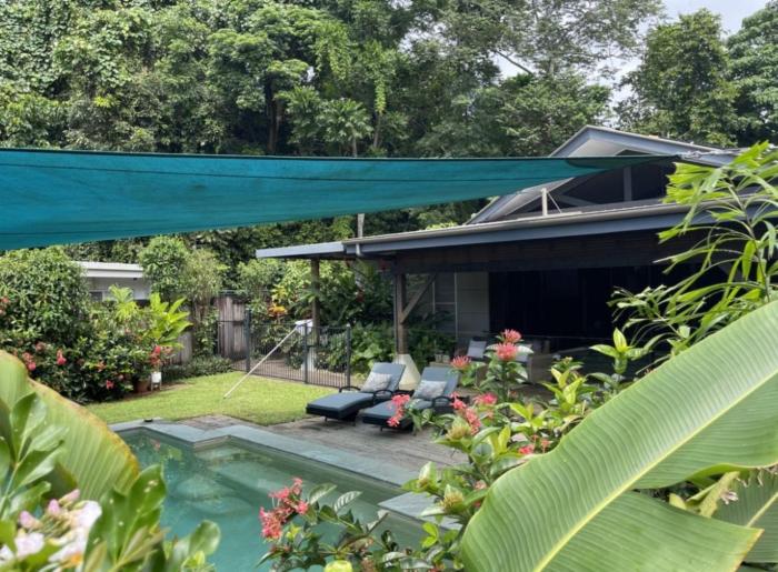 Esaluu Retreat