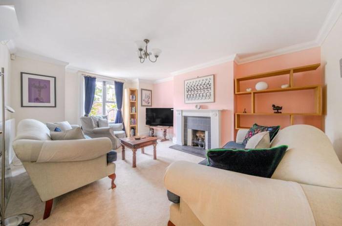 Charming Garden Flat