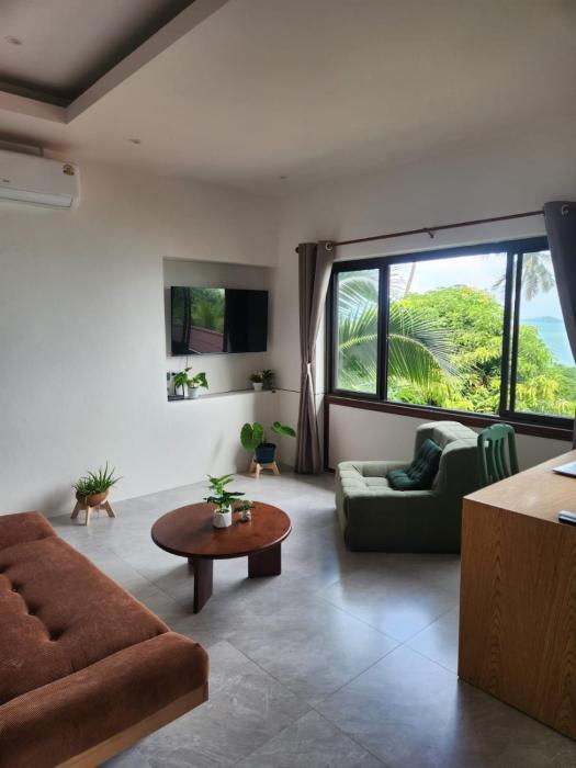 Beautiful Cozy 1 Bedroom Apartment Sea View