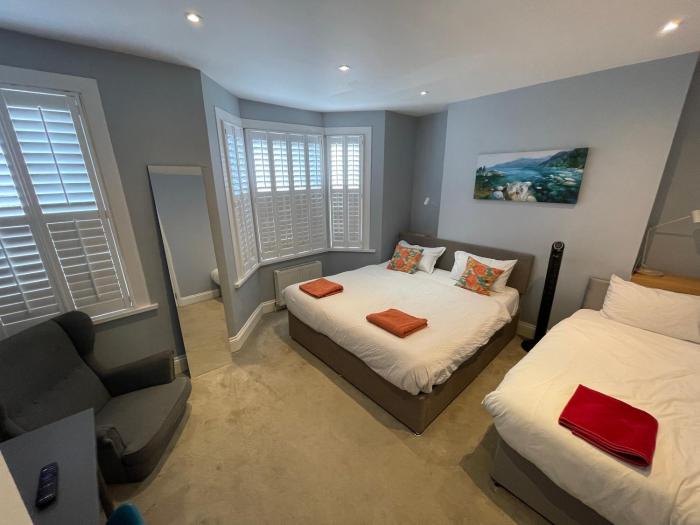 Home in Greenwich near the O2