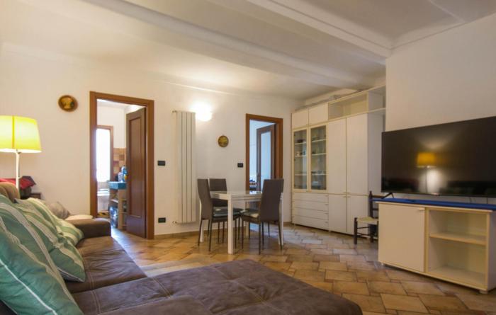 3 Bedroom Pet Friendly Apartment In Varazze