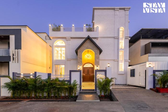StayVistas Sukoon Villa - Manor - 3BHK with Terrace & Private Pool