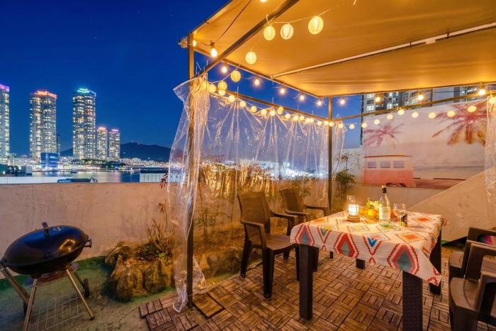 Casa Mira - Songdo Oceanfront House with Garden