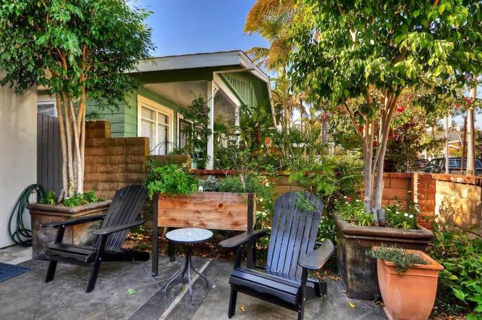 313 E bay A & B - Balboa Cottage with Bay Views from Deck
