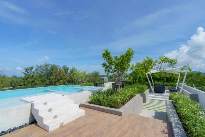 Family Studio in Skypark Laguna Bang Tao King Bed & Pool