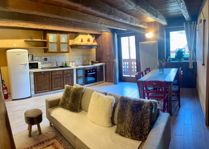 Tsi nos La Salle appartamento con giardino e balcone