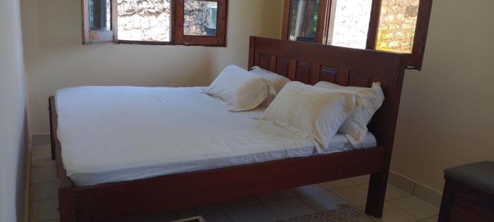 Travellers Haven Shimoni