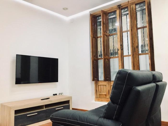 Historic city center by VALENCIAFLATS EU