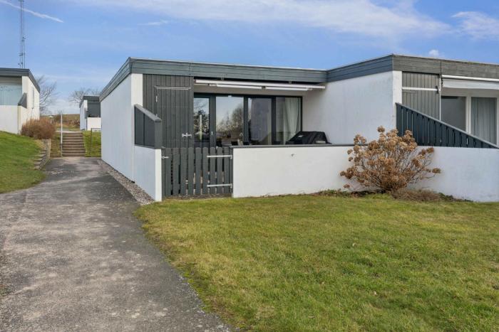 Cosy Small Holiday Apartment For 4 Persons