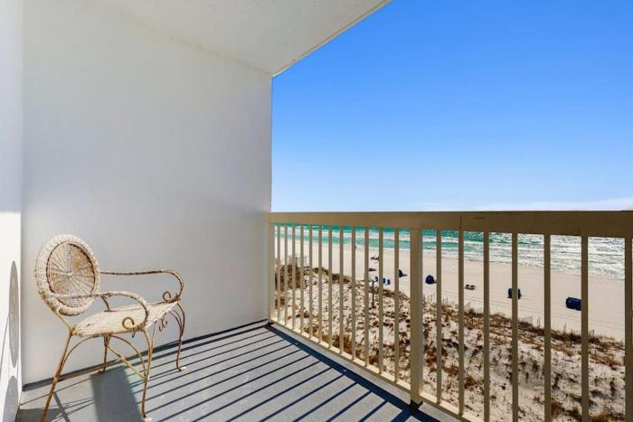 Pelican Beach Resort 509
