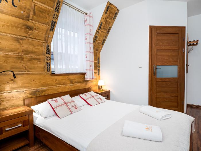 Willa Pod Reglami - Małe Ciche 39 - SkyWalk - blisko do szlaków TPN Wiktorówki, Rusinowa Polana , Gęsia Szyja , Brzeziny , Psia Trawka , Toporowa Cyrhla , Murowaniec , Hala Gąsienicowa