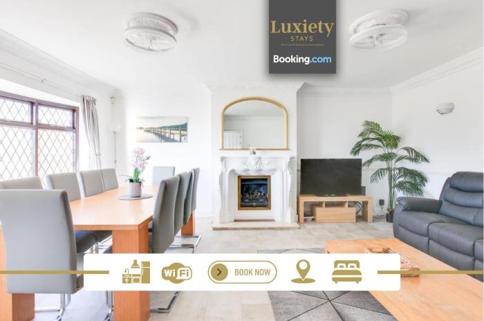 NEW Amazing 4BR Cottage with Sea View - Terrace and Free Parking - City Centre