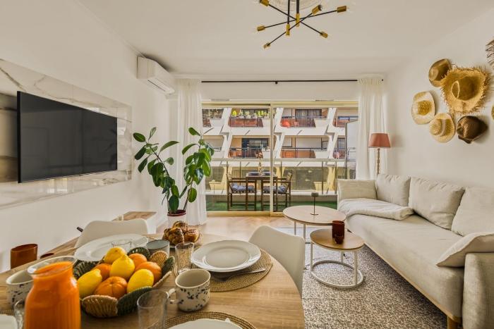 T2 Clim - 3 min plages & Balcon -4P Juan-Les-Pins