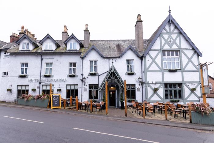 De Trafford Arms by Chef & Brewer Collection
