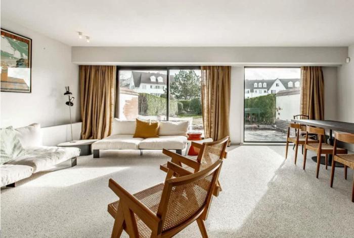 Prachtige tuin-duplex op wandeldijk Knokke-Zoute