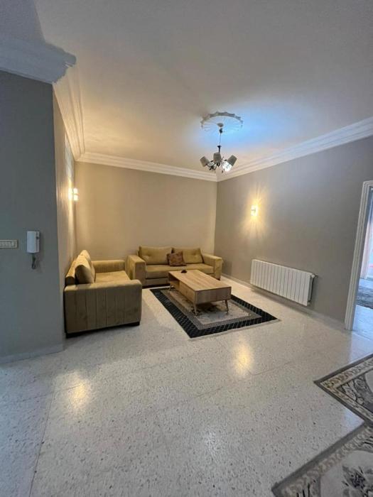 Séjour détente dans un grand appartement