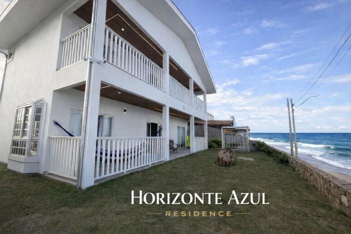 Casa Pé na areia frente mar - 4 suítes com Piscina