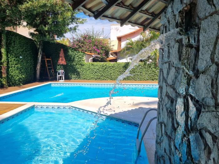 Lindo apartamento a 5 min a pé da Praia do Forte, com 3 quartos e uma vaga de garagem