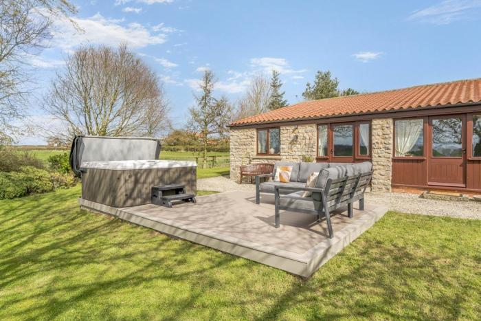 2 Bed in Great Edstone oc-t36332