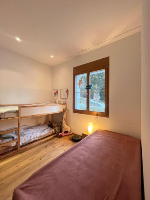 Stylish Modern Family Apartment close to the lifts