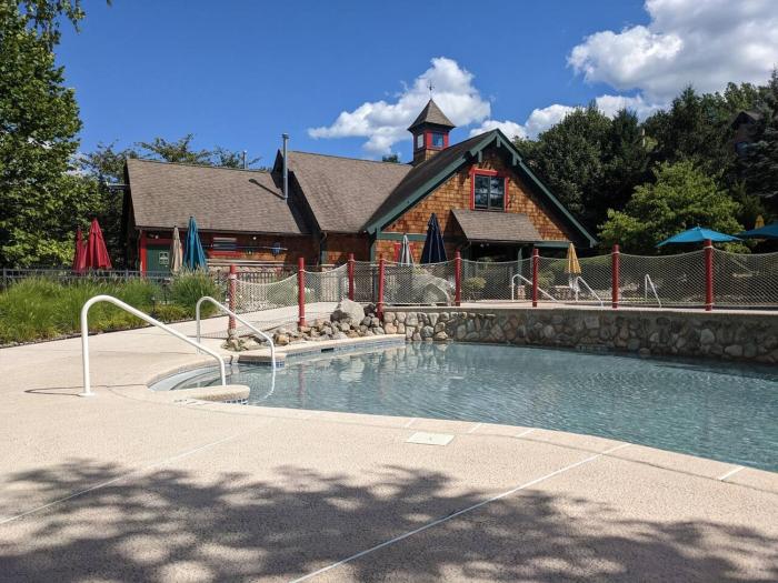 3 Bed 2 Bath on the Sanctuary side, cozy retreat