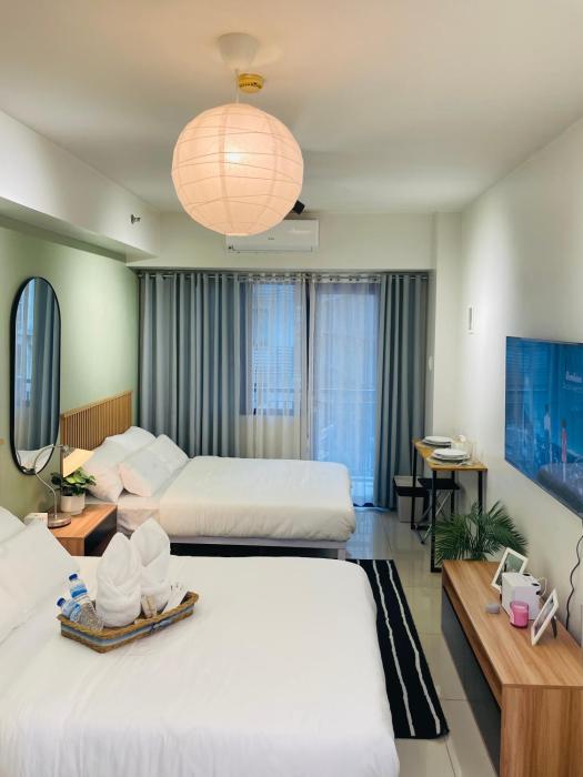 Mikhail Cozy Pad at Sea Residences near MOA NAIA