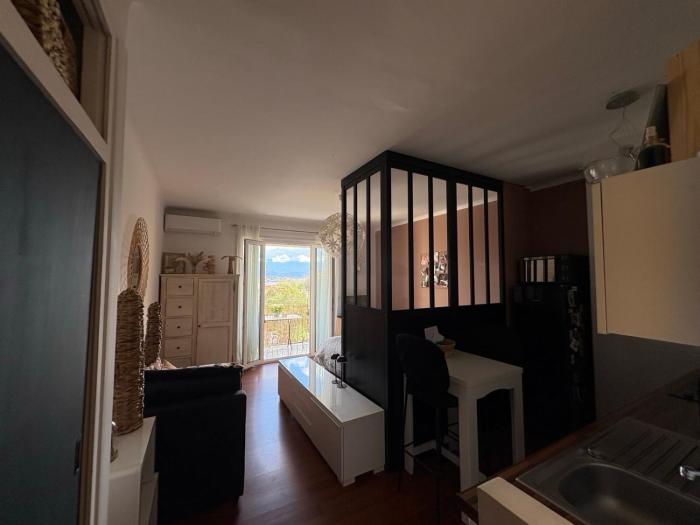 Location saisonnière - Studio à Ajaccio