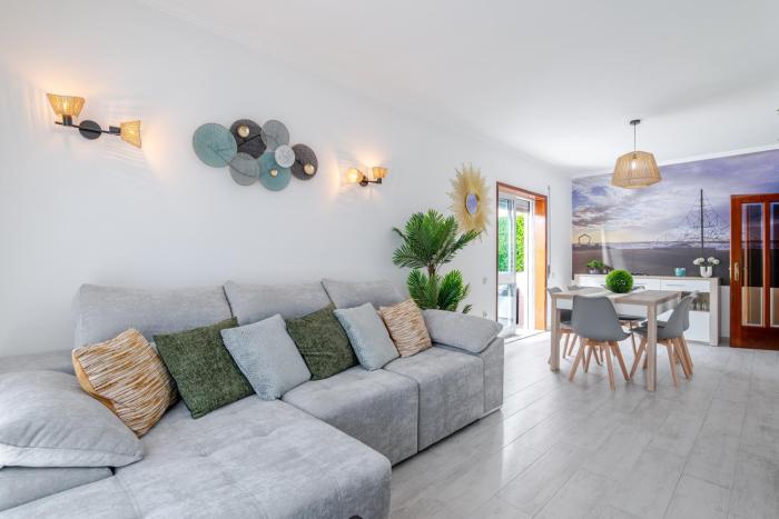 Sunset Terrace House by Destiny Houses