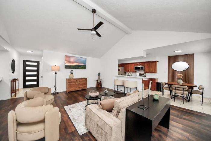 Modern & Spacious Home Stylish Design Aztec