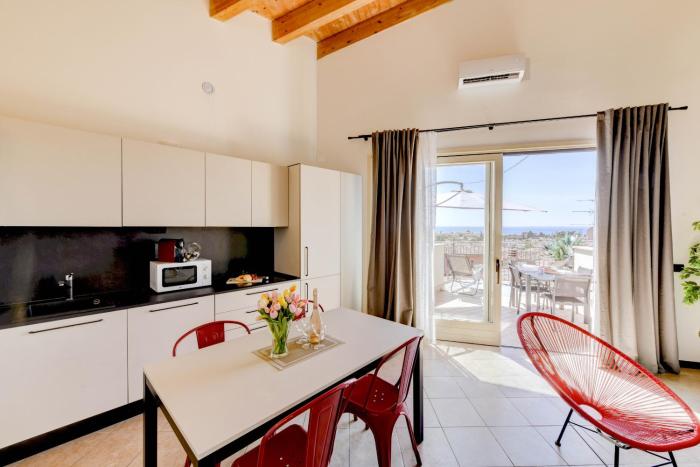 Palazzo Garda - Modern Lake Apartments