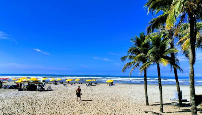Apê Pé na areia Frente mar