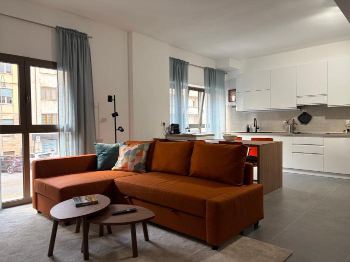 Numero 5 - Modern 2BR Steps to Arno River & 12 min to Tower