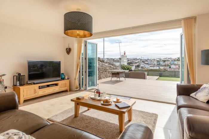 3 Bed in Brixham oc-57892