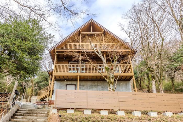 Ps Wood 元箱根 ー芦ノ湖を望むログハウスー 屋根付BBQ 最大7名