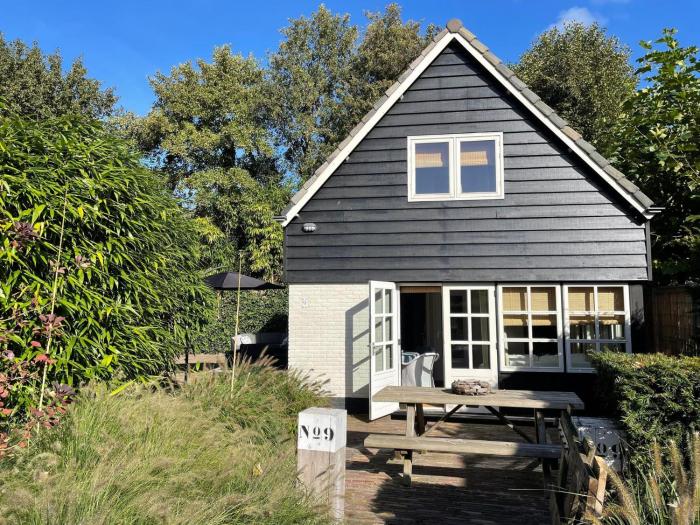 Cozy Home Near Beach for 3
