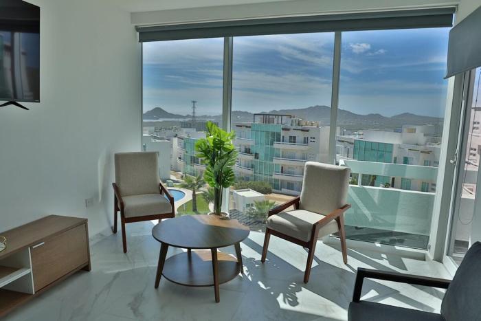 Penthouse Blue Bliss