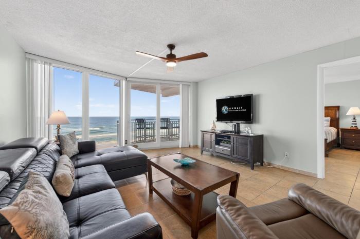 Coastal Daydream At White Surf