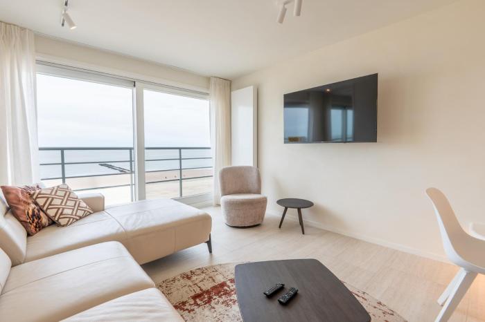 Luxurious flat with unbelievable sea views in Duinbergen